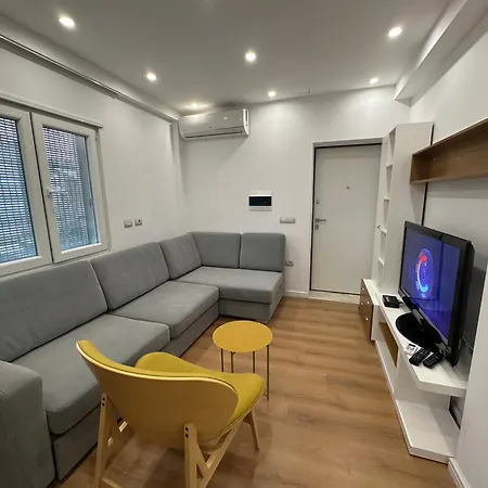 Lovely Apartmán Tirana
