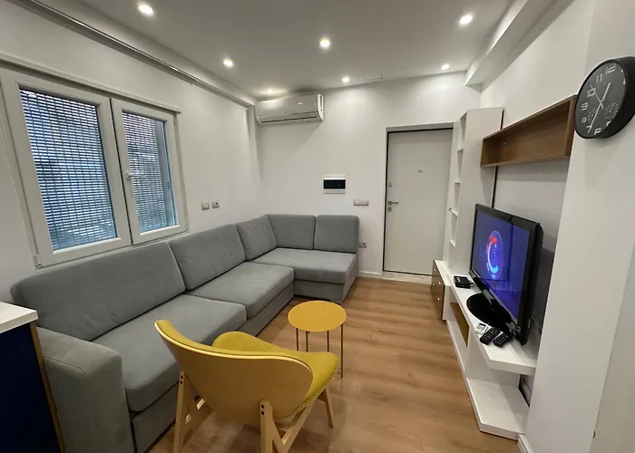 Lovely Apartmán Tirana